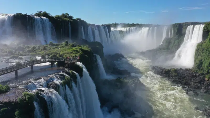 Visiter les chutes d’Iguaçu / Iguazu côté brésilien - côté bresilien des chutes d’Iguaçu Visiter les chutes d’Iguaçu côté brésilien - coté bresilien des chutes d’Iguaçu